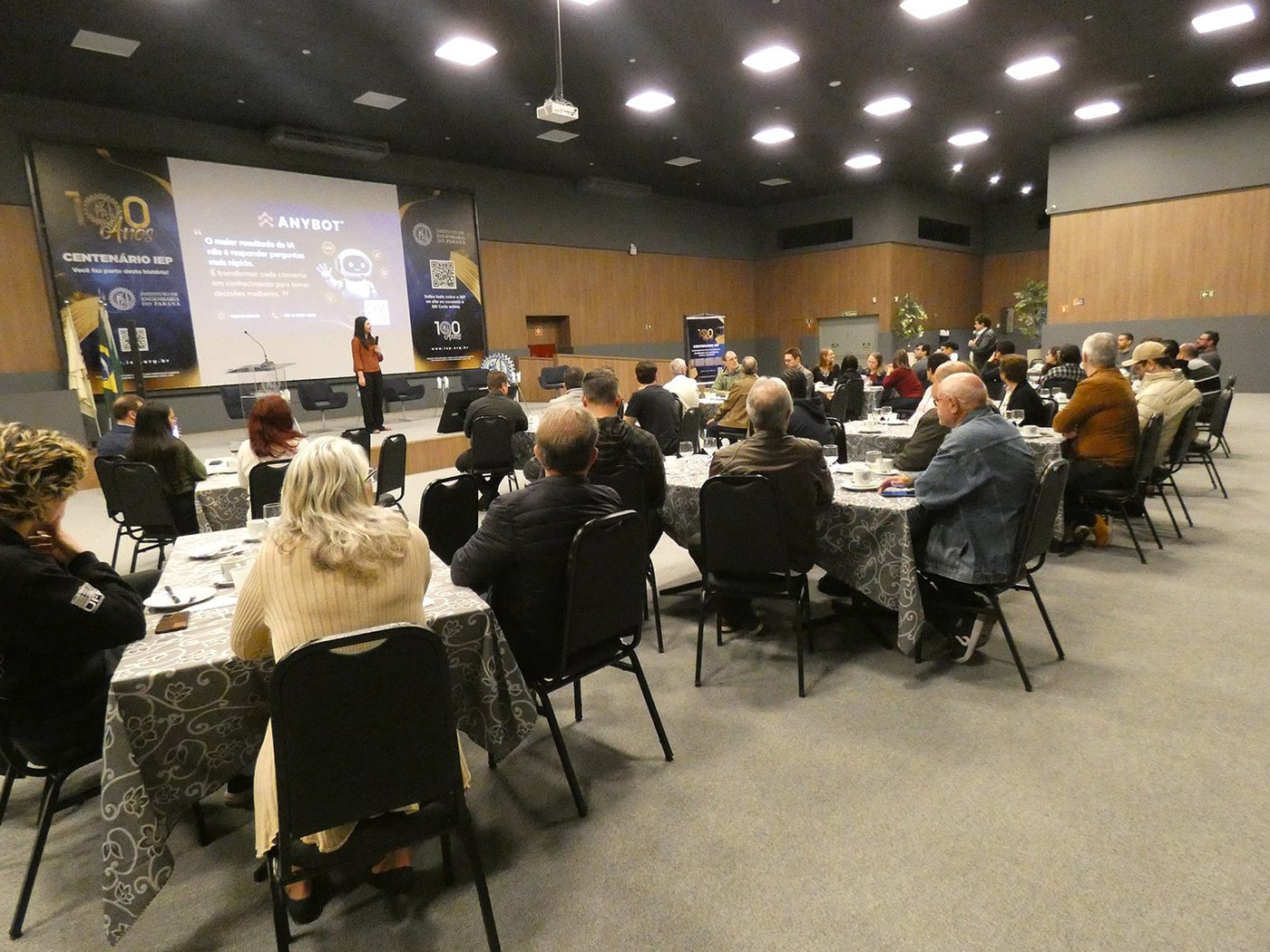 O auditório do IEP durante a apresentação do Data Science Summit Brasil 2026.
