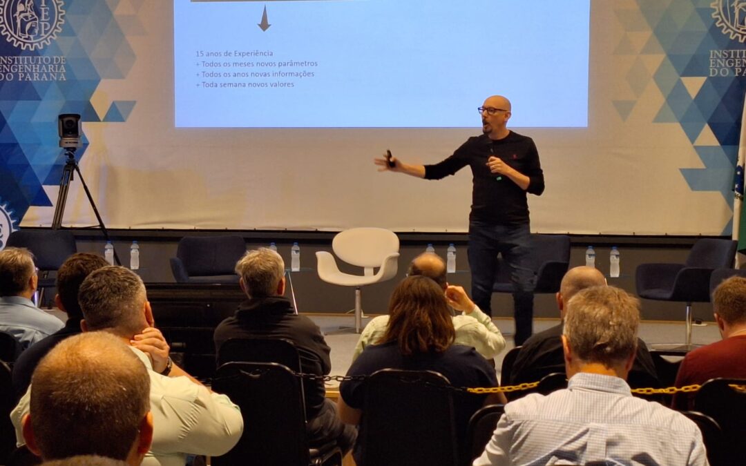 Claudenir Andrade destaca a importância de conhecer o mercado para melhor uso da IA